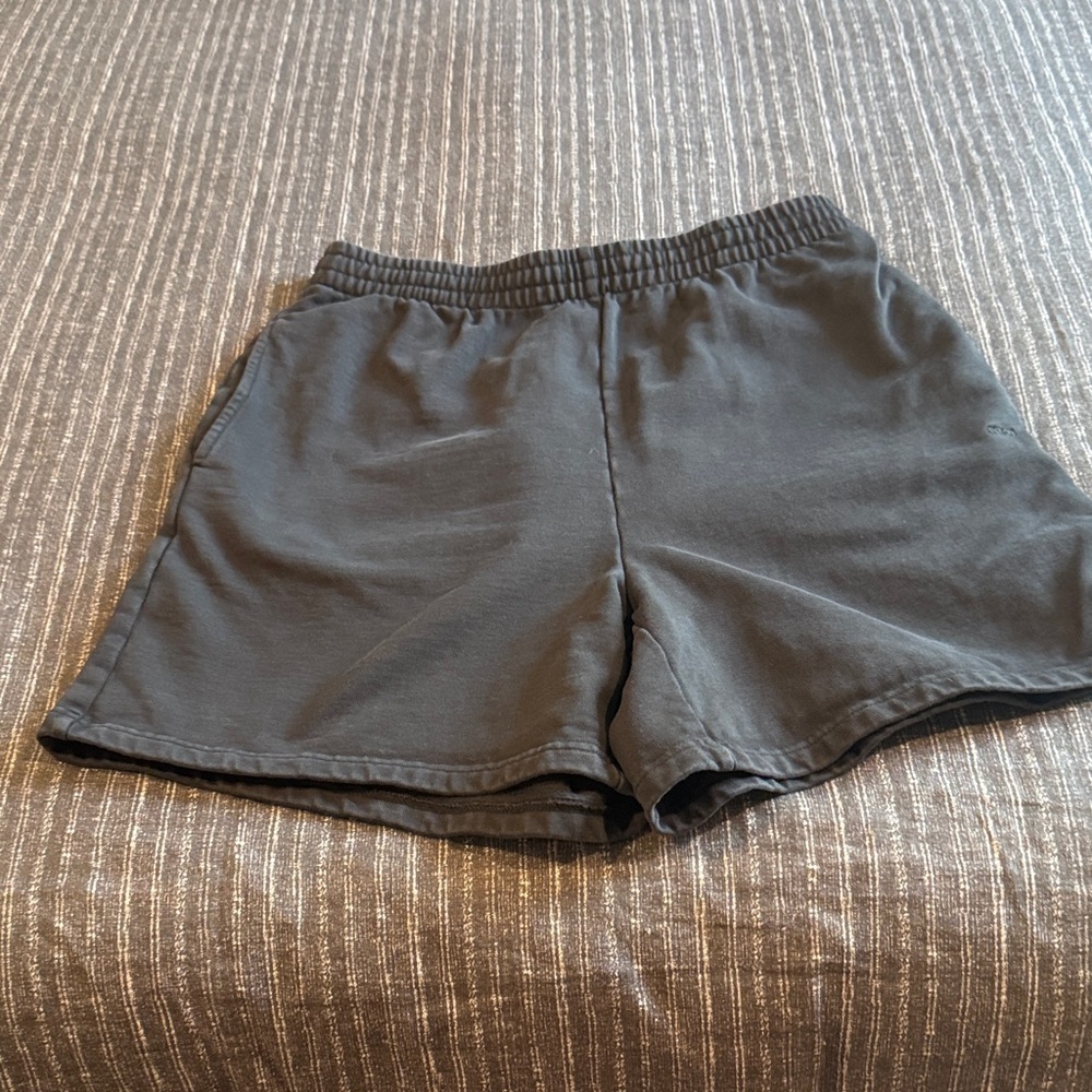 Skims Heavy Jersey Long Short in Black size Small